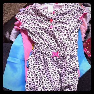 Girls 18-24months bundle! Most Carter’s brand.